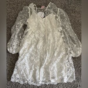 Le Rose Lace Robe